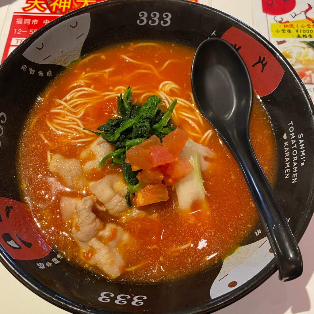 miegoさんが投稿した千代ラーメン専門店のお店元祖トマトラーメンと辛麺と元祖トマトもつ鍋 三味(333) 十日えびす店/ガンソトマトラーメントシンメントガンソトマトモツナベ サンミ トウカエビステンの写真