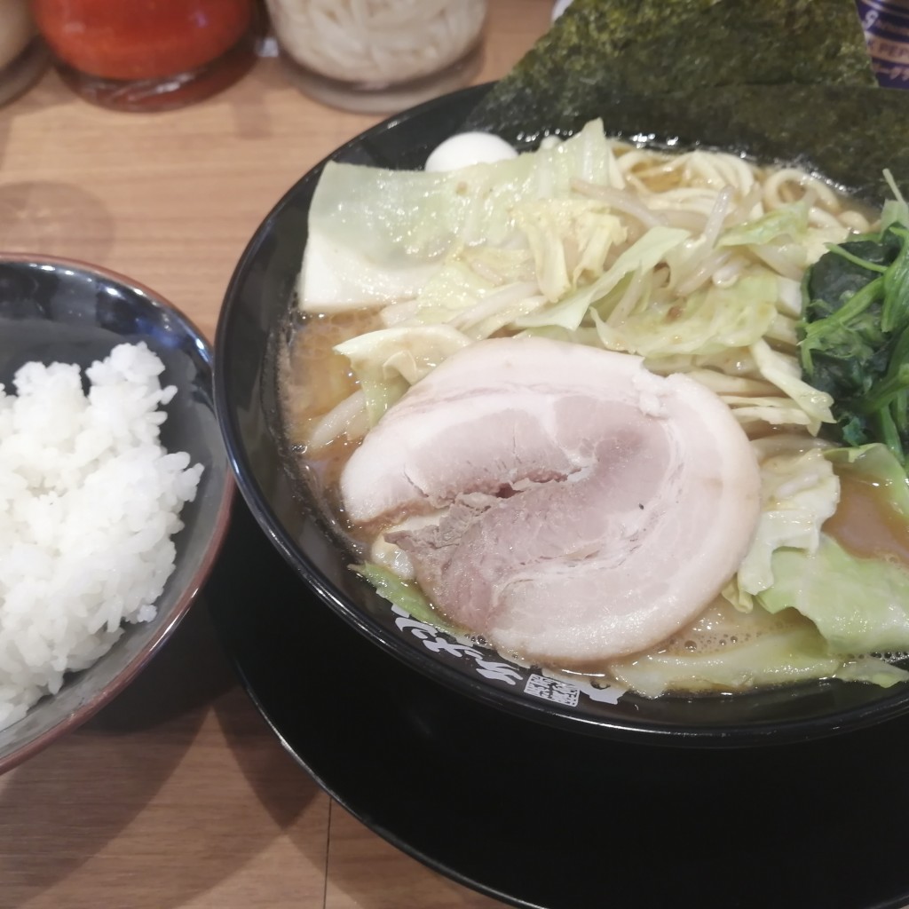 ユーザーが投稿した味噌ラーメン 小ライスの写真 - 実際訪問したユーザーが直接撮影して投稿した小杉町ラーメン専門店町田商店 武蔵小杉店の写真