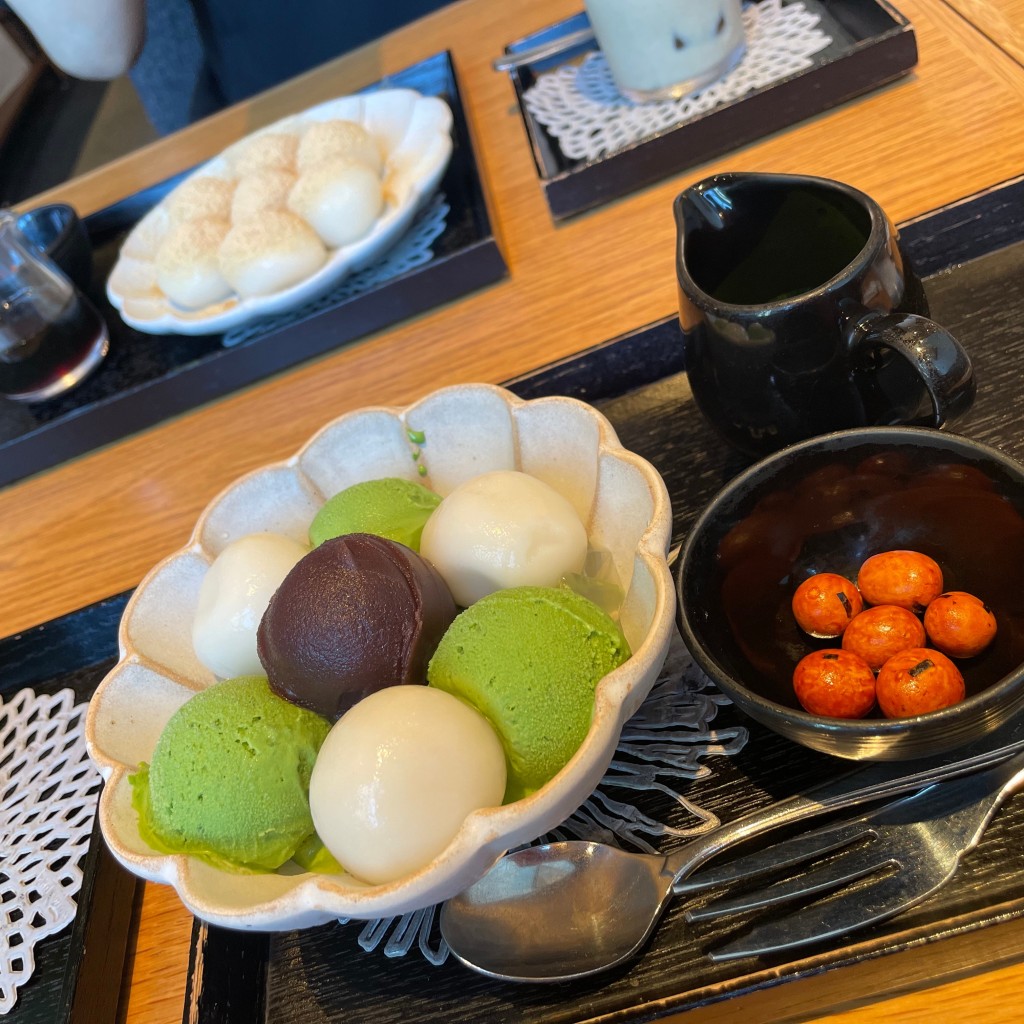 ユーザーが投稿した抹茶白玉の写真 - 実際訪問したユーザーが直接撮影して投稿した名駅カフェ24/7 cafe apartment nagoyaの写真