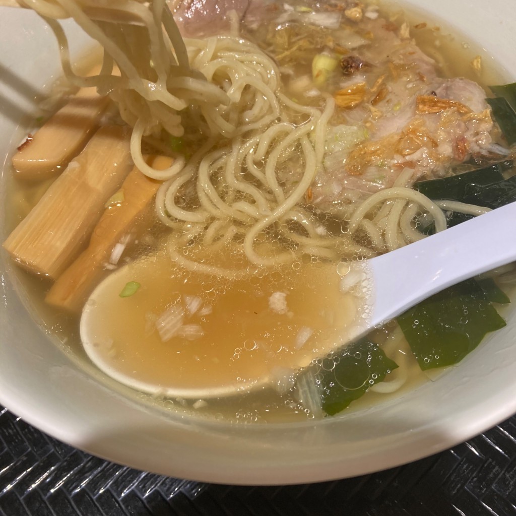 ユーザーが投稿した醤油ラーメンの写真 - 実際訪問したユーザーが直接撮影して投稿した辻堂神台中華料理梅蘭 テラスモール湘南店の写真