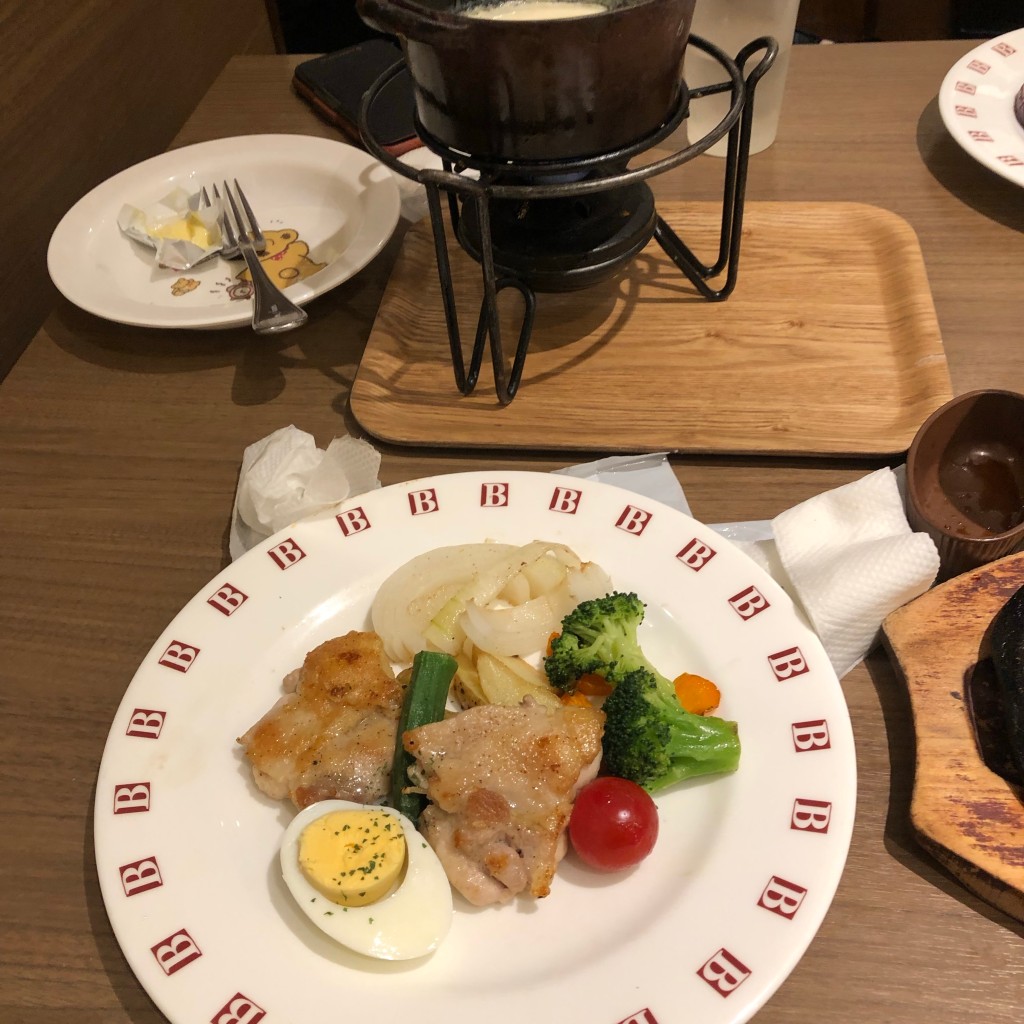 ユーザーが投稿したチーズフォンデュチキンプレートの写真 - 実際訪問したユーザーが直接撮影して投稿した南幸洋食バケット 横浜ジョイナス店の写真