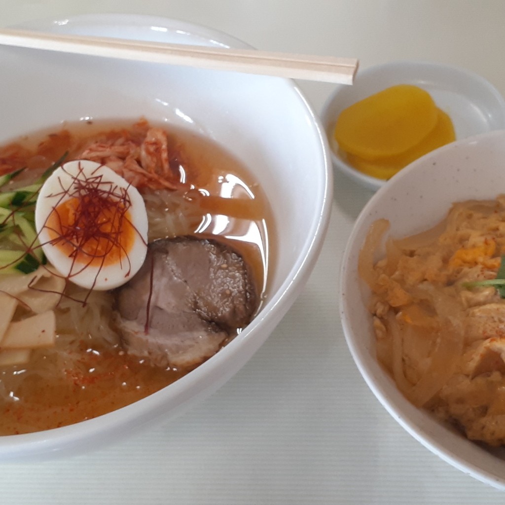 ユーザーが投稿した冷麺 玉子丼の写真 - 実際訪問したユーザーが直接撮影して投稿した河原木寿司勢登鮨 八食センター支店の写真