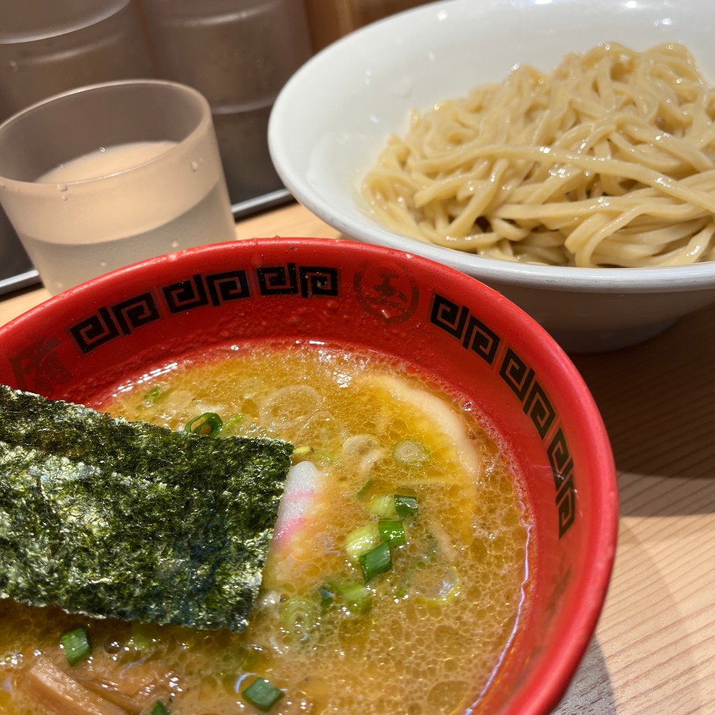 okaokaokaokaさんが投稿した砂子ラーメン / つけ麺のお店玉 赤備/ギョク アカゾナエの写真