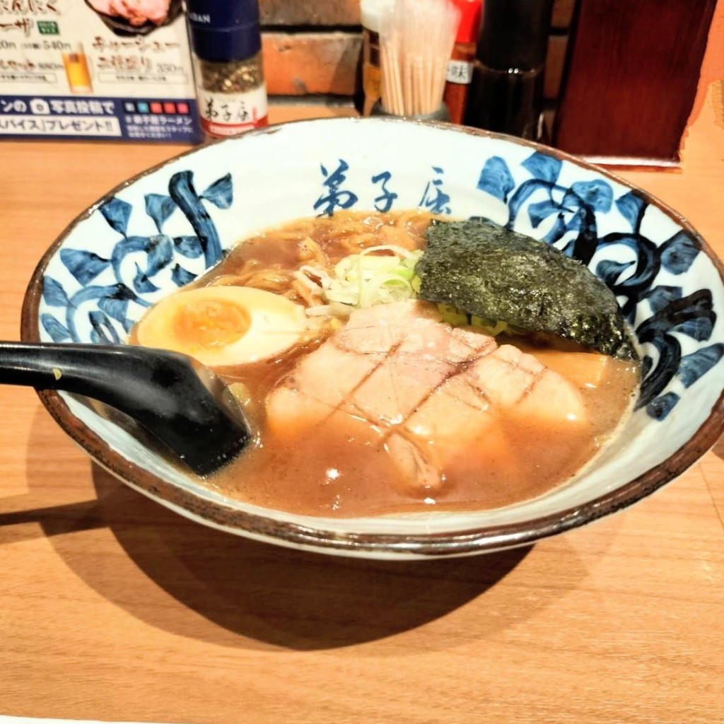 かあきさんが投稿した美々ラーメン専門店のお店弟子屈ラーメン 新千歳空港店/テシカガラーメン シンチトセクウコウテンの写真