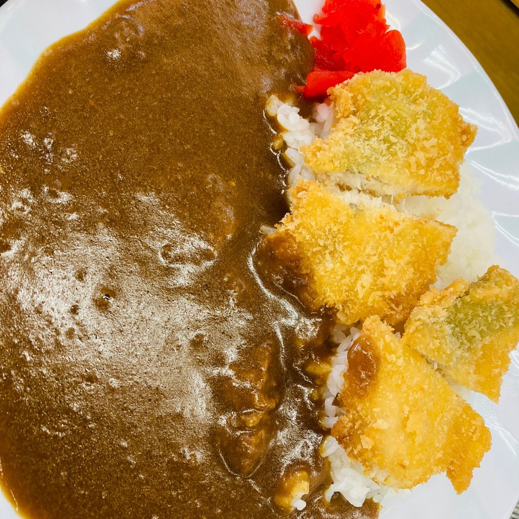 ユーザーが投稿した白身魚カレーの写真 - 実際訪問したユーザーが直接撮影して投稿した江口定食屋はまゆうの写真