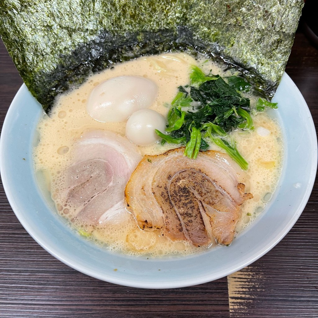 匿命係さんが投稿した難波中ラーメン / つけ麺のお店横浜家系ラーメン 魂心家 大阪なんば店/ヨコハマイエケイラーメン コンシンヤ オオサカナンバテンの写真