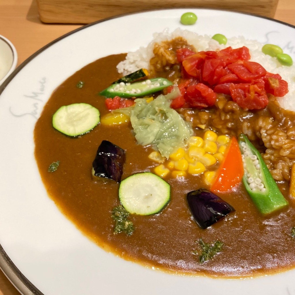 ユーザーが投稿した夏野菜カレーの写真 - 実際訪問したユーザーが直接撮影して投稿した三宮町カレーカレーダイニング サンマルコ 神戸店の写真