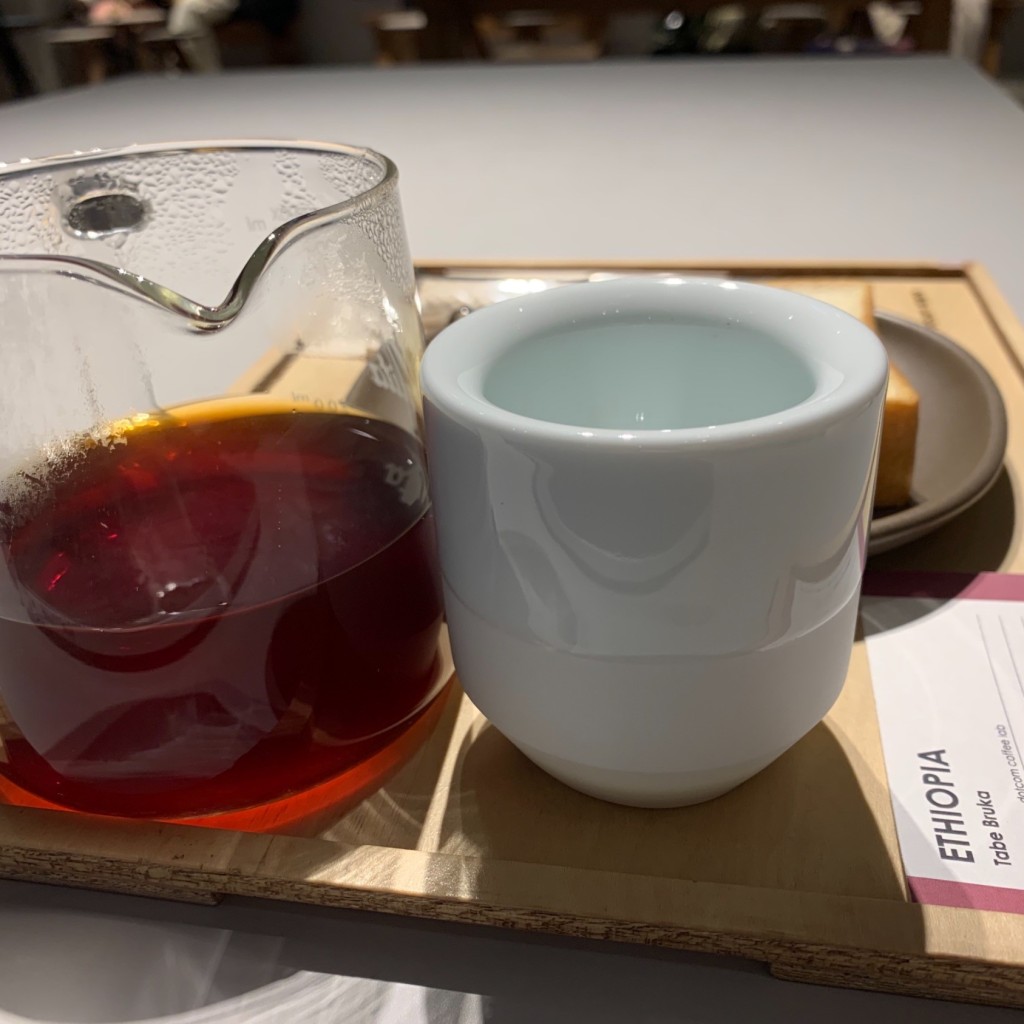 ユーザーが投稿したpour-over ハンドドリップ dotcom Ethiopiaの写真 - 実際訪問したユーザーが直接撮影して投稿した神宮前カフェdotcom space Tokyoの写真