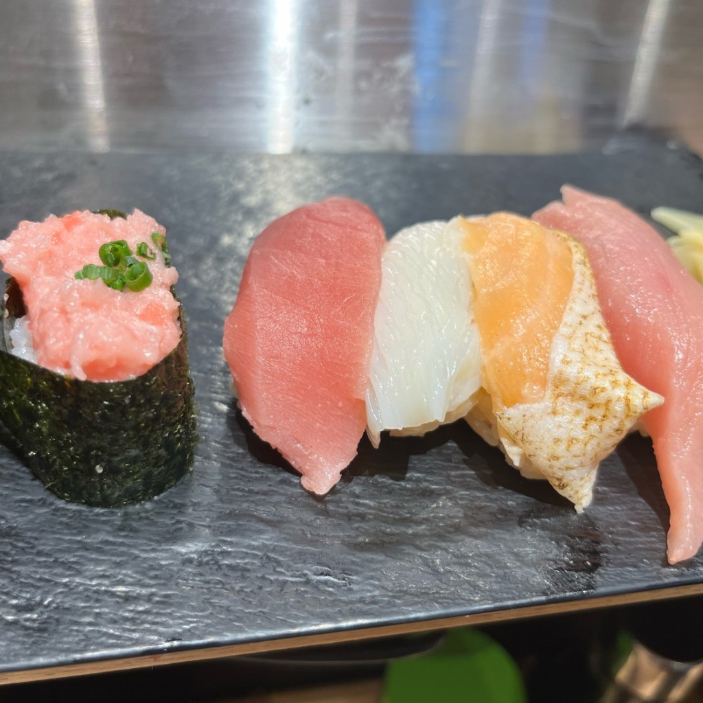 ユーザーが投稿した旬握りの写真 - 実際訪問したユーザーが直接撮影して投稿した銀座寿司魚がし日本一 有楽町店の写真