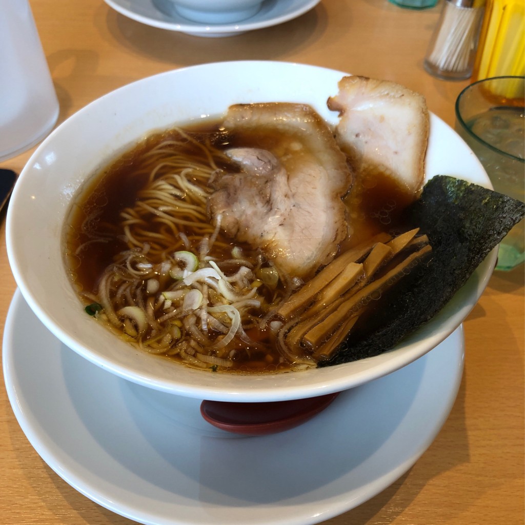 ユーザーが投稿した醤油らぁ麺の写真 - 実際訪問したユーザーが直接撮影して投稿した西橋本ラーメン / つけ麺吉凛の写真