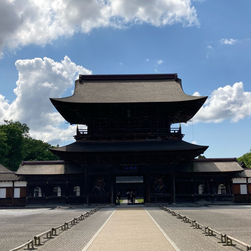 実際訪問したユーザーが直接撮影して投稿した関本町地域名所瑞龍寺総門の写真