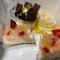 モンブラン、桃のケーキ、ティラミス - 実際訪問したユーザーが直接撮影して投稿した松橋ケーキパティスリーひろやの写真のメニュー情報