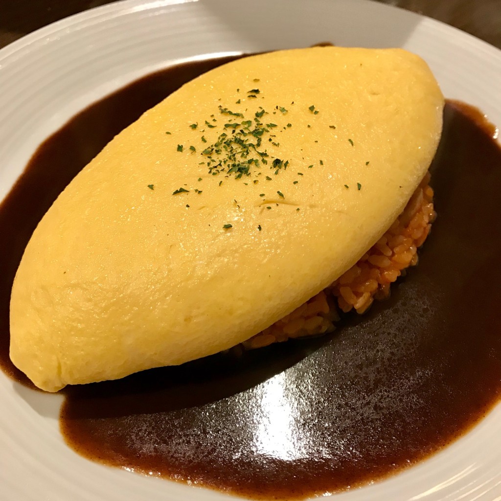 ユーザーが投稿した特製オムライスの写真 - 実際訪問したユーザーが直接撮影して投稿した西片洋食Restaurant TSUMURAの写真