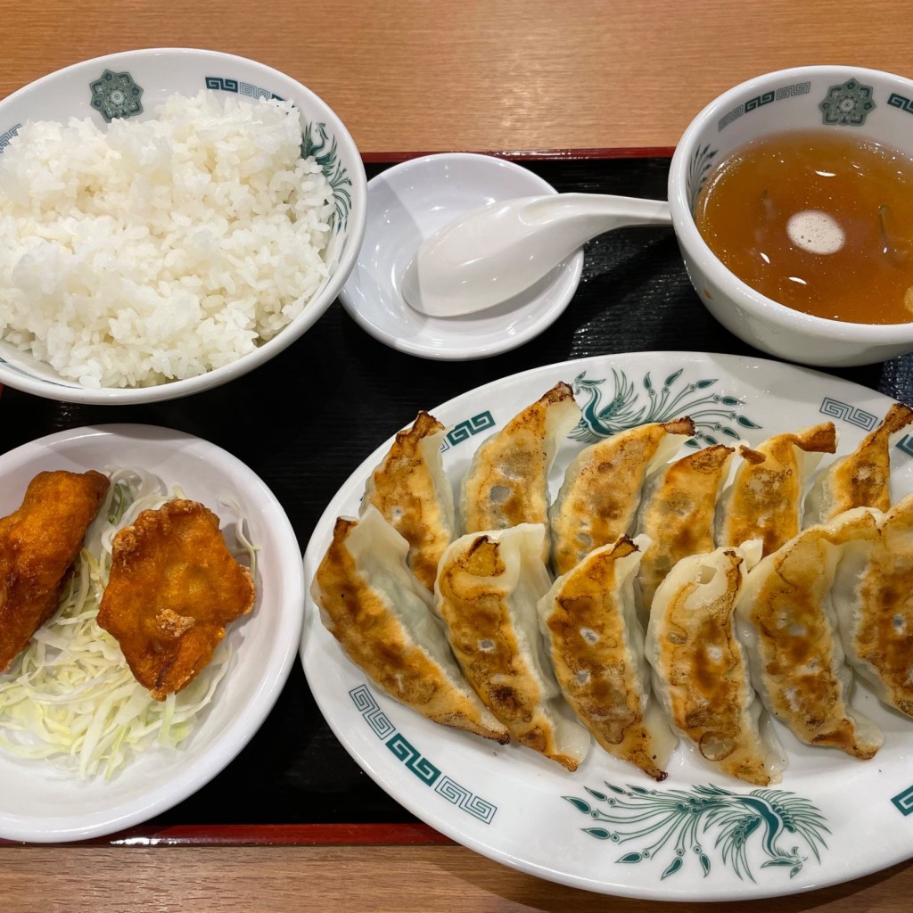 ユーザーが投稿したW餃子定食+2個唐揚の写真 - 実際訪問したユーザーが直接撮影して投稿した新栄町中華料理日高屋 茅ヶ崎北口店の写真