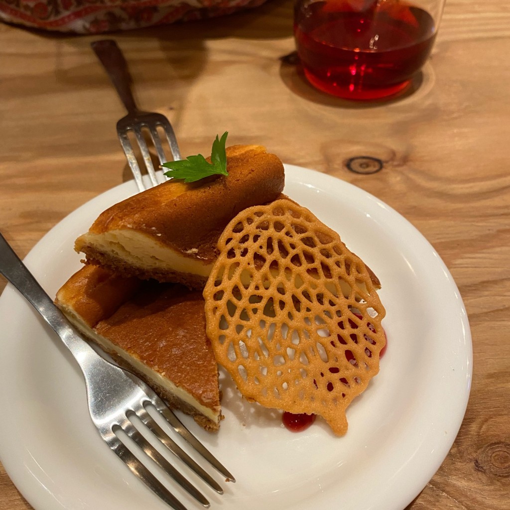 ユーザーが投稿したベイクドチーズケーキの写真 - 実際訪問したユーザーが直接撮影して投稿した弁天洋食サマーハウスキッチンの写真