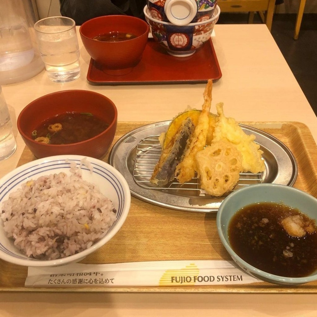 えりんぎにゃんこさんが投稿した梅田丼もののお店えびのや 大阪駅前第3ビル店/エビノヤ オオサカエキマエダイサンビルテンの写真