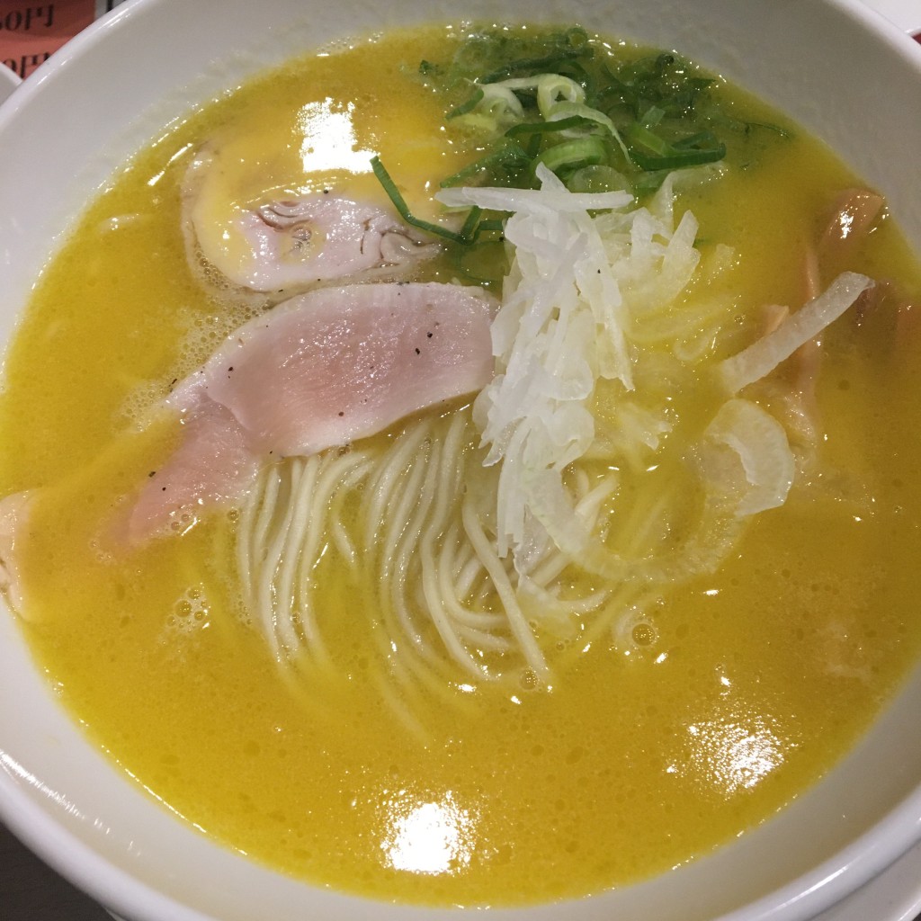 pakonomiさんが投稿した茄子川ラーメン / つけ麺のお店鶏そば専門店 らーめんえびす 中津川/ラーメンエビス ナカツガワの写真