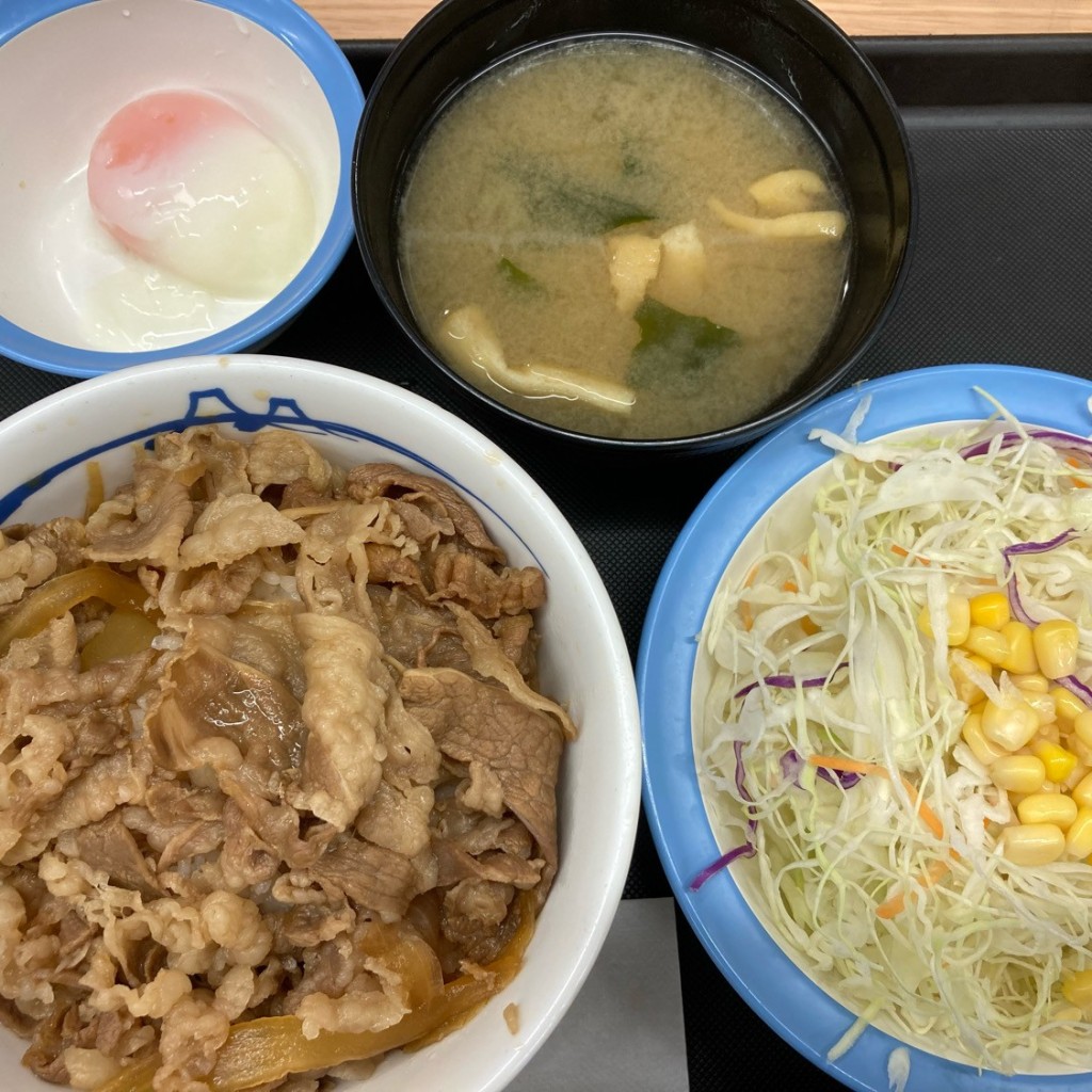 ユーザーが投稿した牛丼ランチセットの写真 - 実際訪問したユーザーが直接撮影して投稿した北幸牛丼松屋 横浜西口店の写真