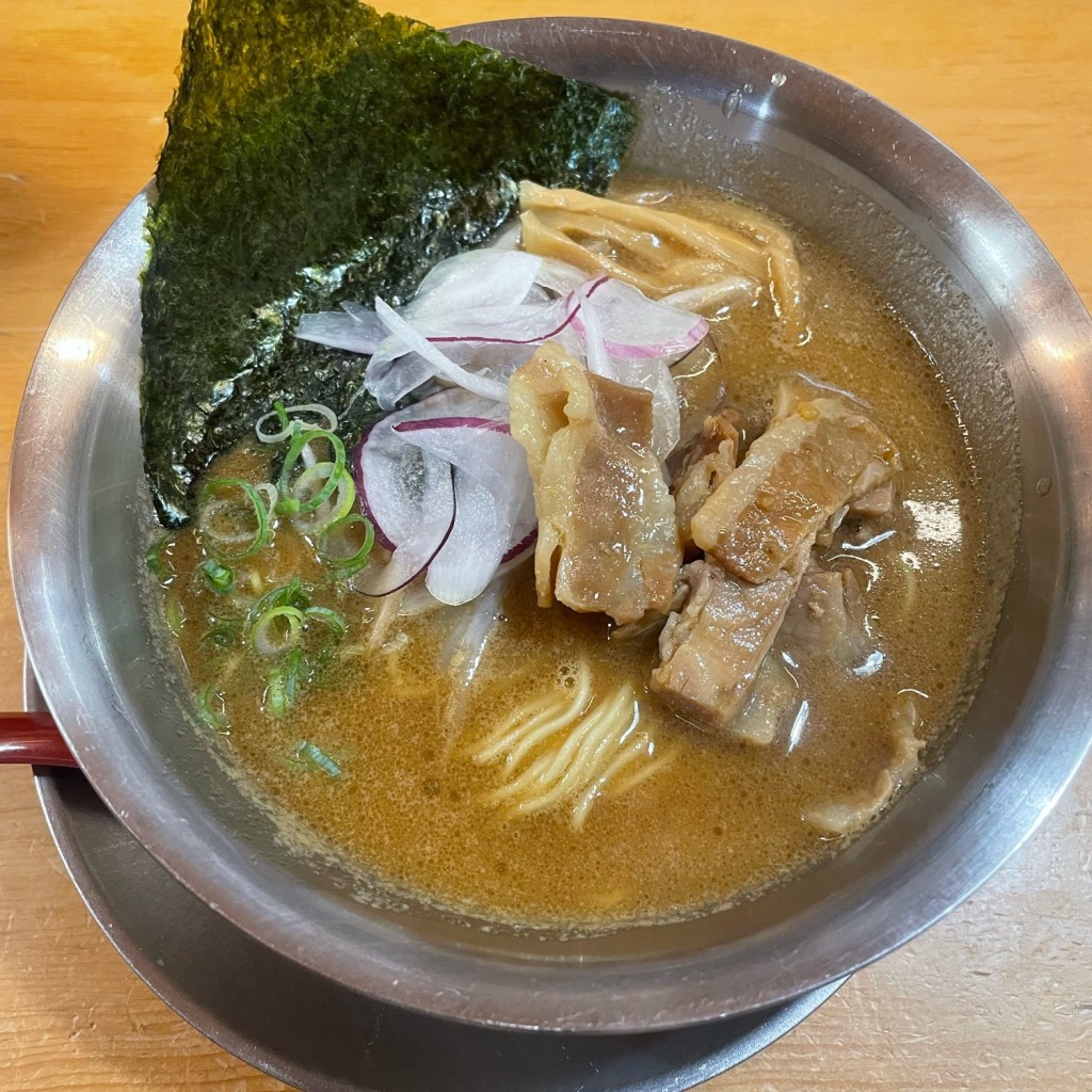 ユーザーが投稿した徳島濃厚豚骨醤油ラーメンの写真 - 実際訪問したユーザーが直接撮影して投稿した南新町ラーメン専門店麺屋 やま樹の写真