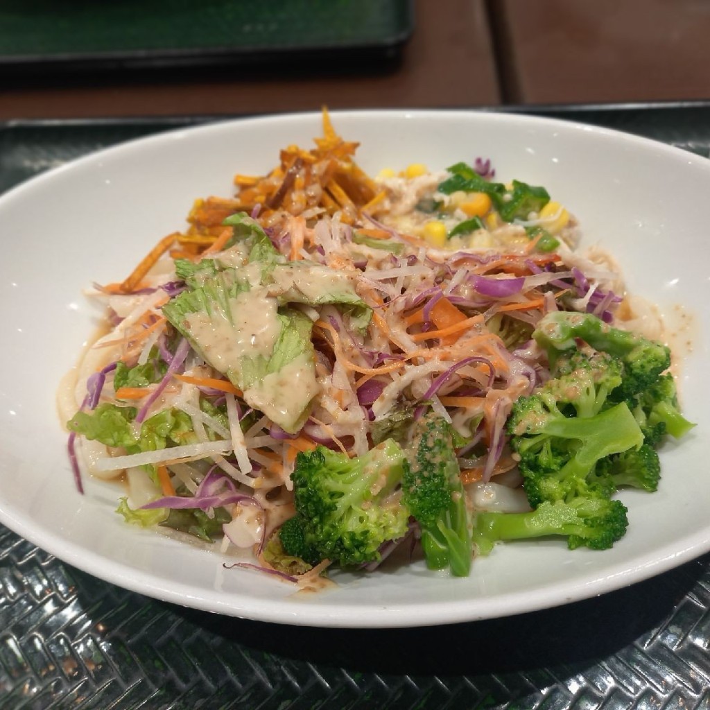 ユーザーが投稿したり 8種野菜サラダの写真 - 実際訪問したユーザーが直接撮影して投稿した石田うどんはなまるうどん アピタ静岡店の写真