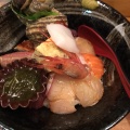 海鮮丼(上) - 実際訪問したユーザーが直接撮影して投稿した三宮町魚介 / 海鮮料理一寸法師の写真のメニュー情報