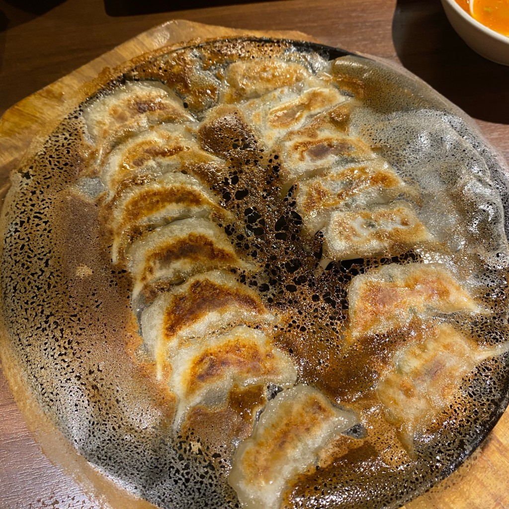 ユーザーが投稿した紫蘇チーズ餃子の写真 - 実際訪問したユーザーが直接撮影して投稿した西池袋餃子博多餃子舎鉄なべ 西池袋店の写真