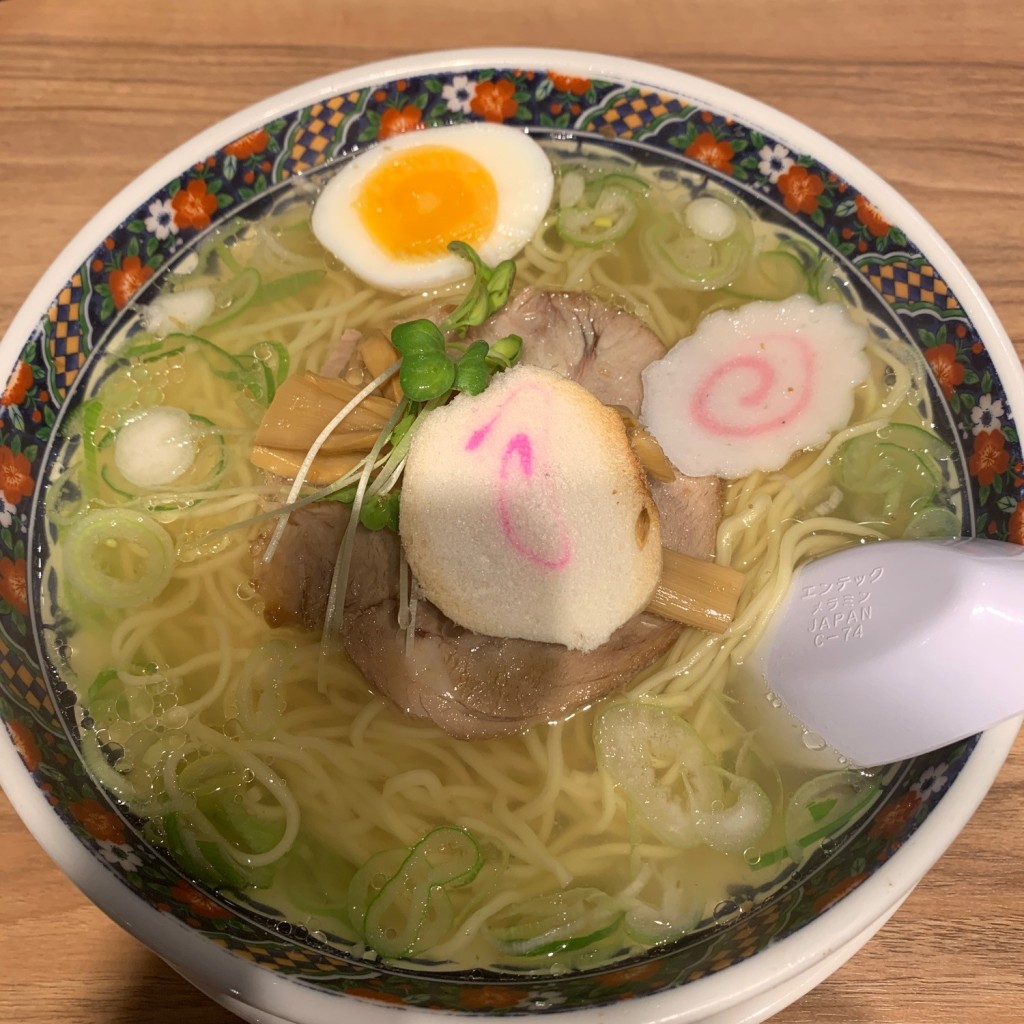 ユーザーが投稿した味彩塩ラーメンの写真 - 実際訪問したユーザーが直接撮影して投稿した美々ラーメン / つけ麺あじさい 新千歳空港店の写真