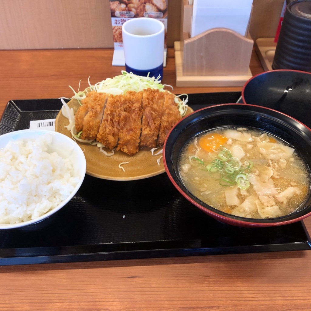 ユーザーが投稿したとん汁定食 (ロースカツ)の写真 - 実際訪問したユーザーが直接撮影して投稿した下作延とんかつかつや 川崎梶ヶ谷店の写真