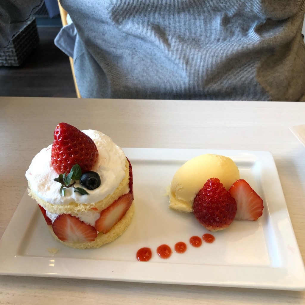 ユーザーが投稿したショートケーキの写真 - 実際訪問したユーザーが直接撮影して投稿した武蔵町スイーツむらはた フルーツパーラーの写真