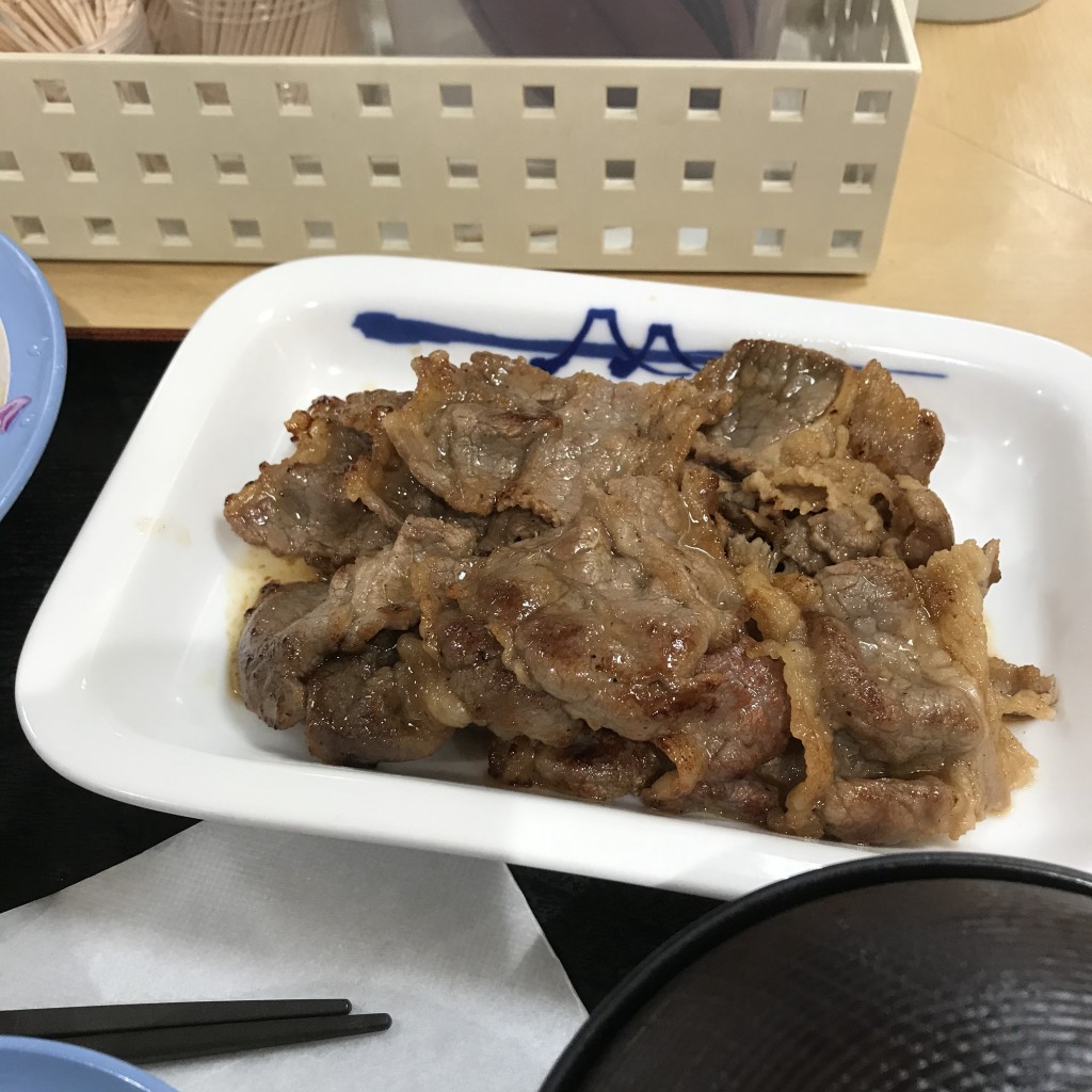 ユーザーが投稿したカルビ焼肉定食の写真 - 実際訪問したユーザーが直接撮影して投稿した博多駅前牛丼松屋 博多駅前店の写真