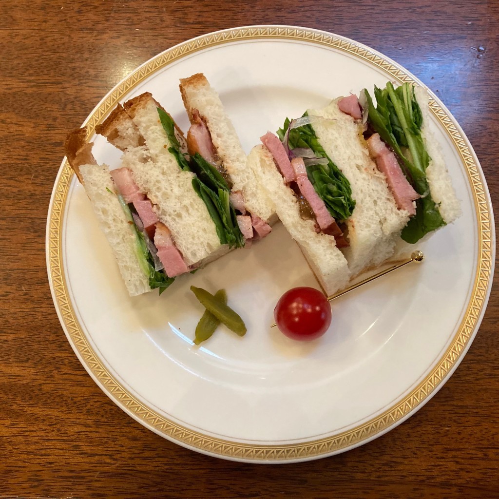 ユーザーが投稿した鴨のスモークサンド セットの写真 - 実際訪問したユーザーが直接撮影して投稿した銀座喫茶店トリコロール 本店の写真