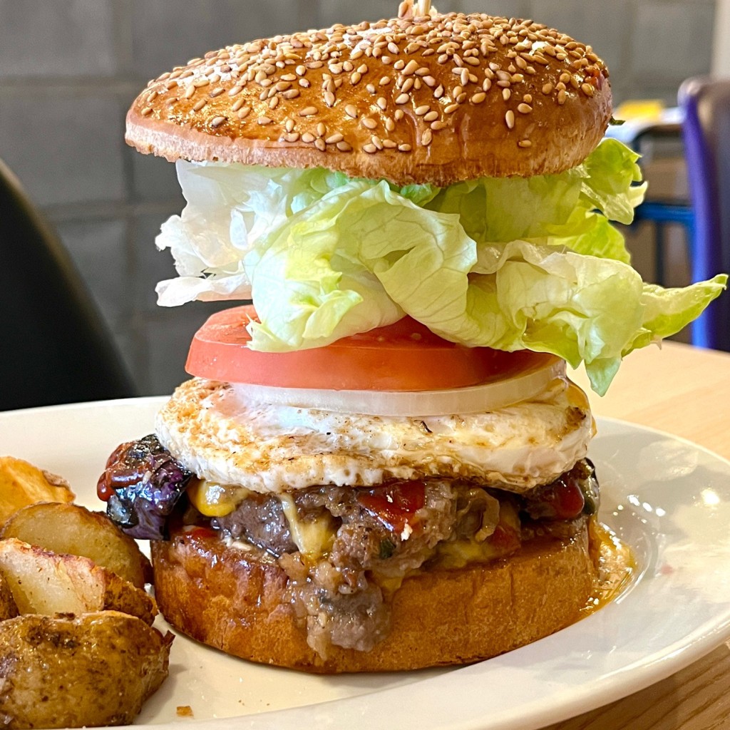 ユーザーが投稿したプルコギと揚茄子の写真 - 実際訪問したユーザーが直接撮影して投稿した松原ハンバーガーOvercook Burger Barの写真