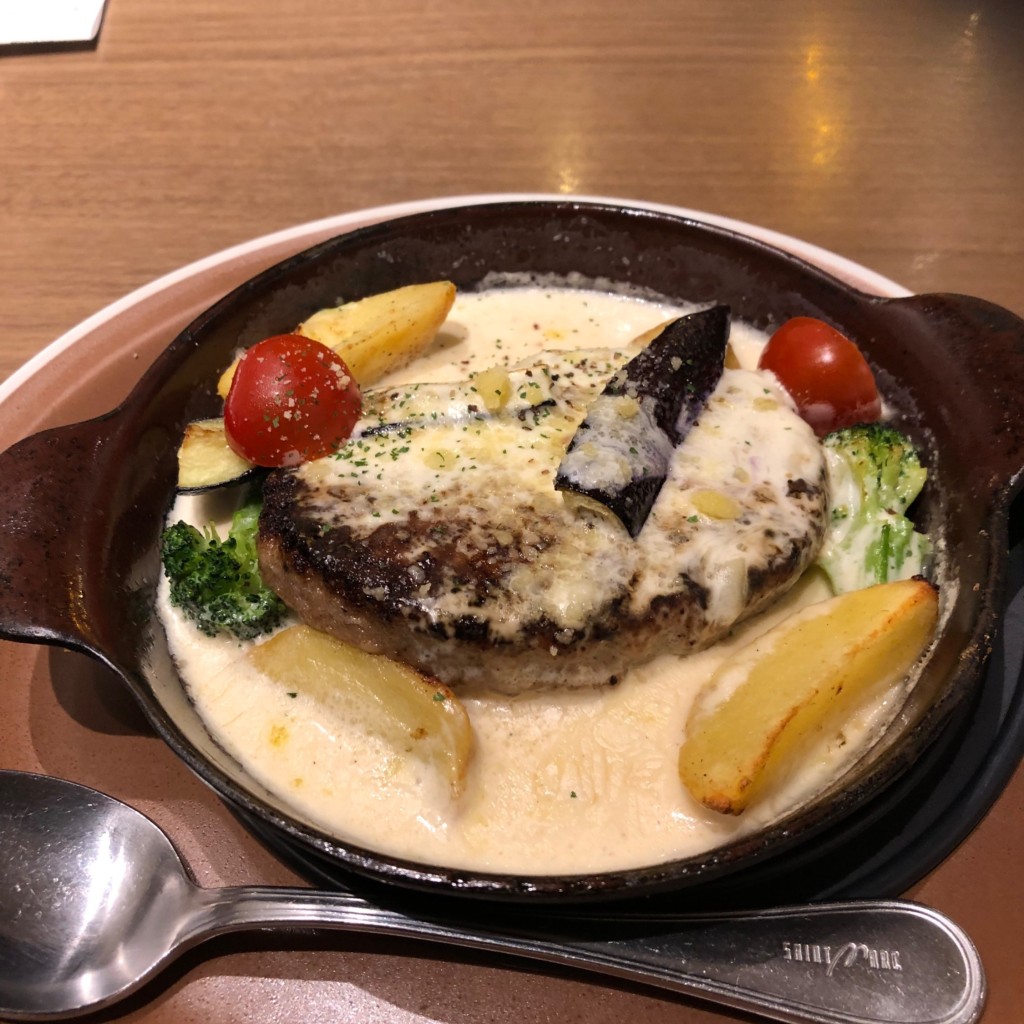 ユーザーが投稿したフォンデュバーグの写真 - 実際訪問したユーザーが直接撮影して投稿した南幸洋食バケット 横浜ジョイナス店の写真