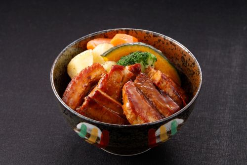 実際訪問したユーザーが直接撮影して投稿した飯間丼ものめし処 壱丁田の写真