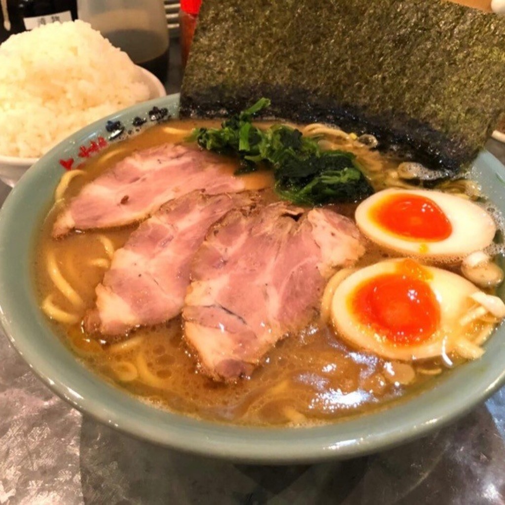 ユーザーが投稿した300円ラーメンの写真 - 実際訪問したユーザーが直接撮影して投稿した下之城町ラーメン / つけ麺青木家の写真