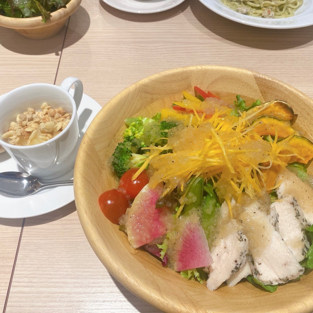 ユーザーが投稿したサラダの写真 - 実際訪問したユーザーが直接撮影して投稿した日本橋室町カフェ文明堂カフェの写真
