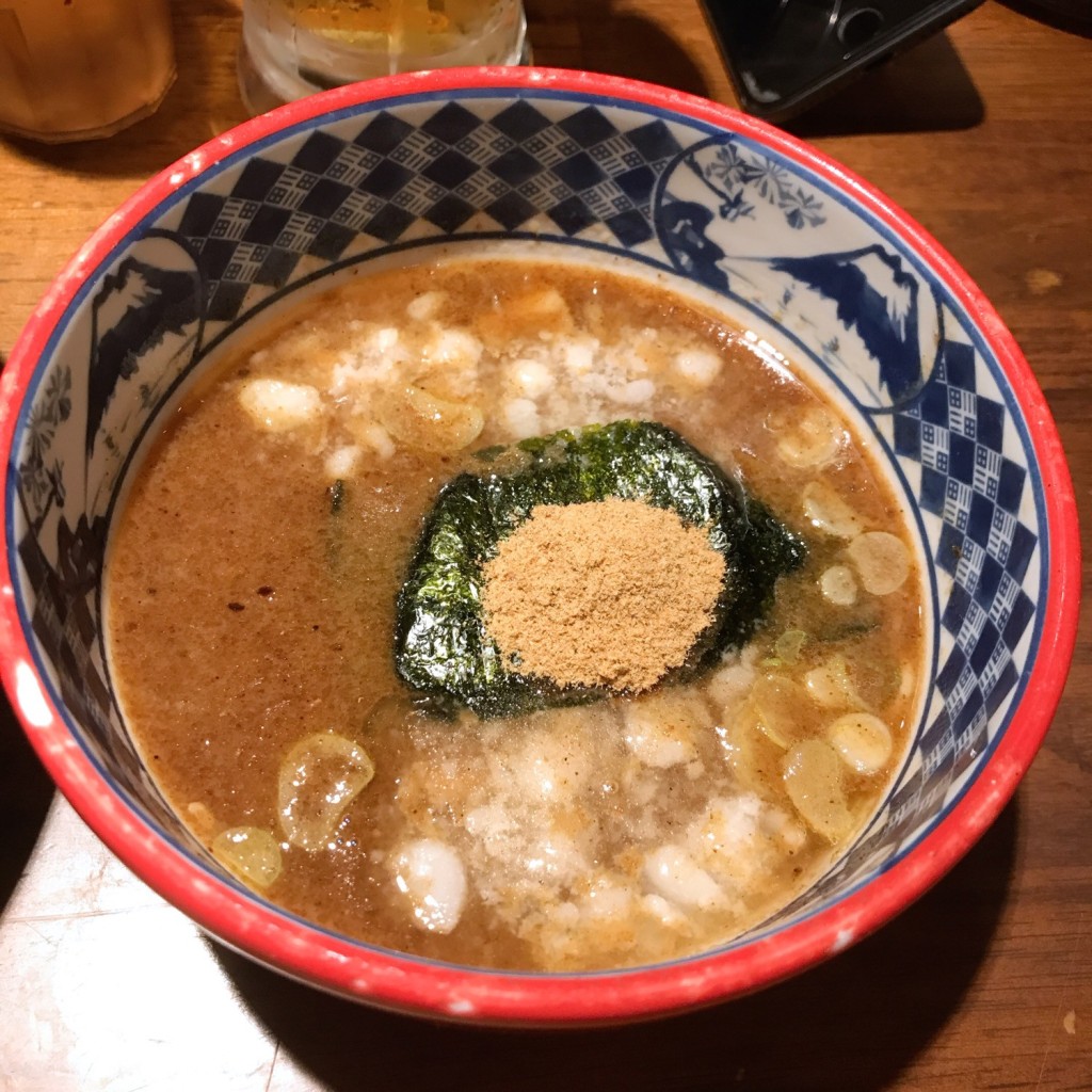 ユーザーが投稿した背脂つけ麺の写真 - 実際訪問したユーザーが直接撮影して投稿した神田花岡町つけ麺専門店三田製麺所 ヨドバシAkiba店の写真