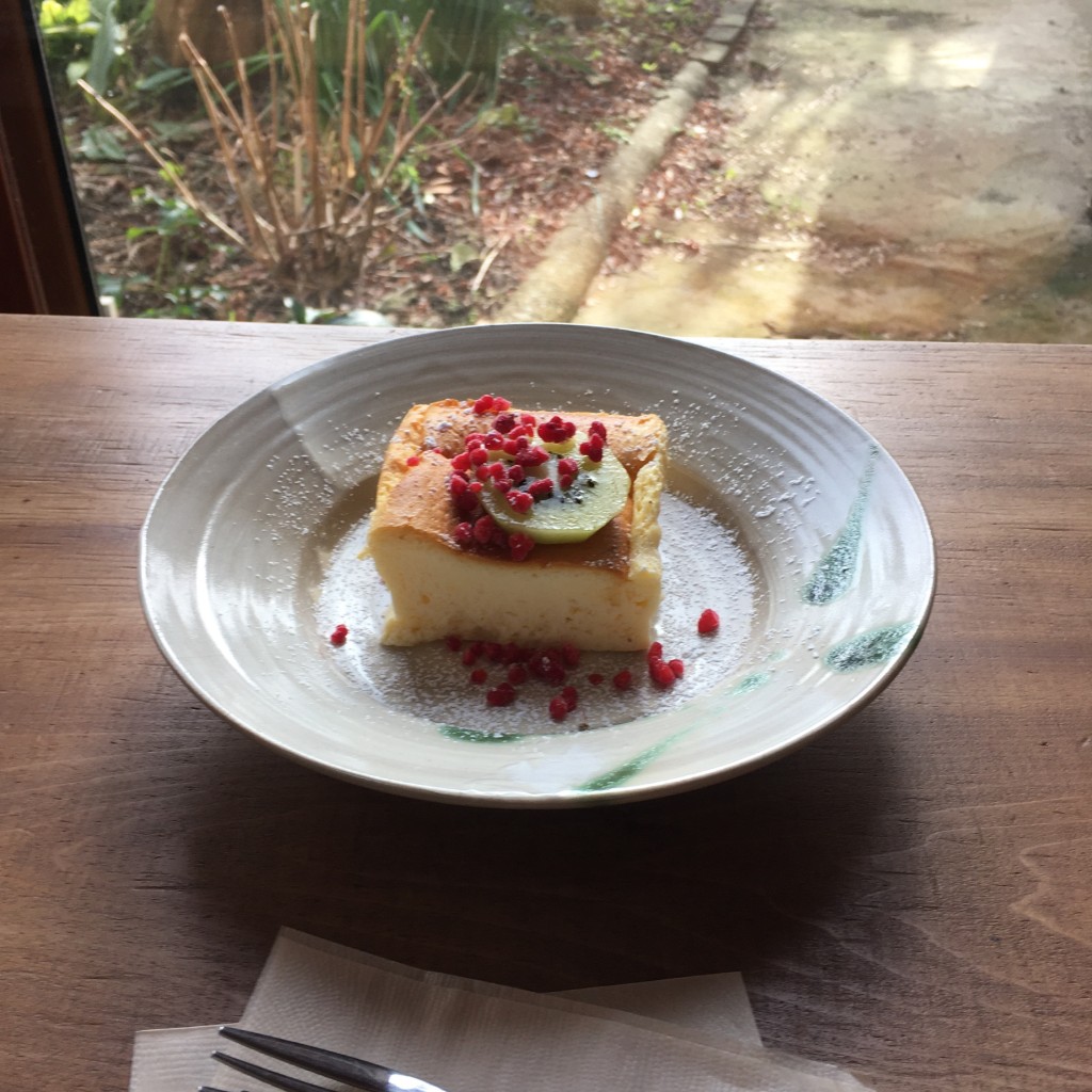 ユーザーが投稿したスフレチーズケーキの写真 - 実際訪問したユーザーが直接撮影して投稿した沼保カフェハーブと喫茶 HYGGEの写真