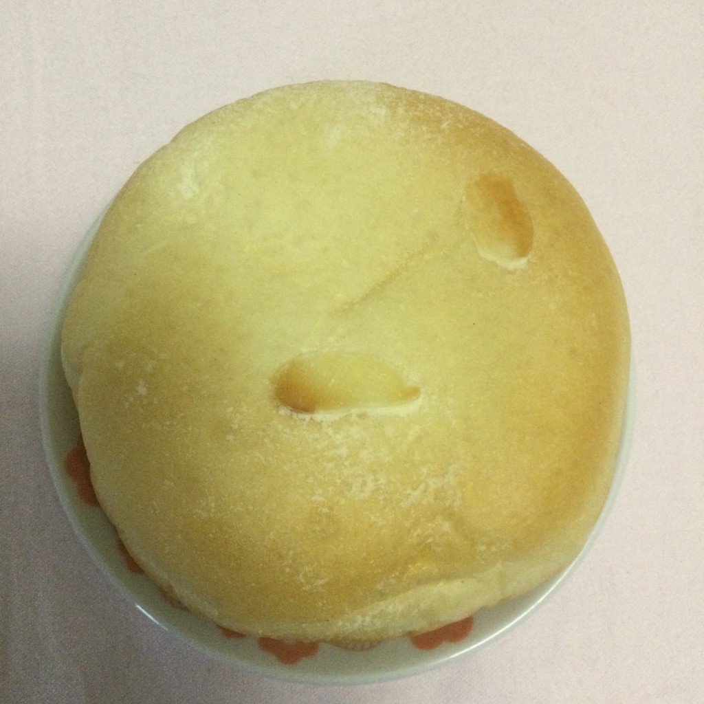 ユーザーが投稿したリンゴトチーズノフンワリソフトの写真 - 実際訪問したユーザーが直接撮影して投稿した神田花岡町ベーカリーヴィ・ド・フランス 秋葉原ベーカリー店の写真