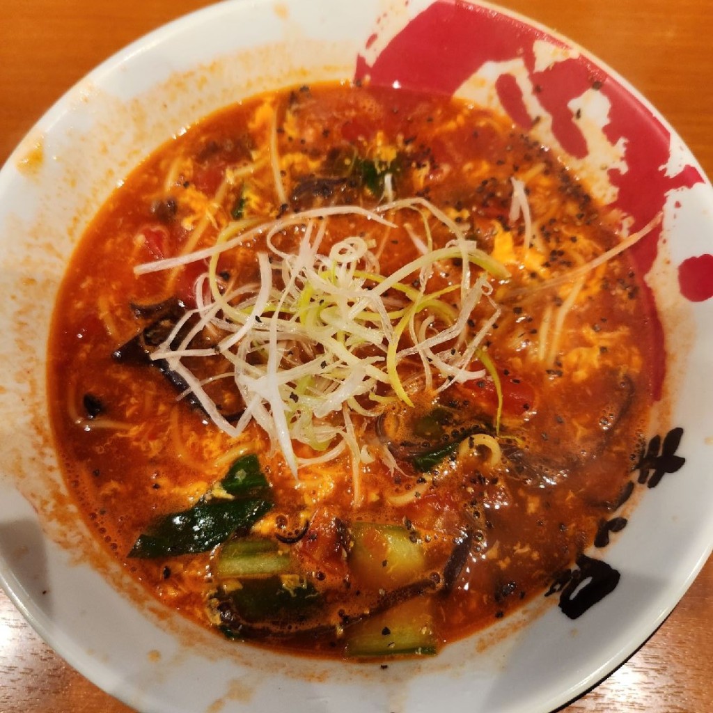 ユーザーが投稿したトマト酸辣湯麺の写真 - 実際訪問したユーザーが直接撮影して投稿した永吉ラーメン専門店ラーメンまこと屋 貝塚店の写真