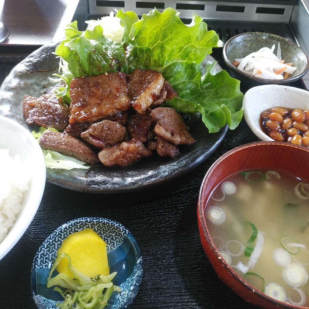 ユーザーが投稿した焼肉定食の写真 - 実際訪問したユーザーが直接撮影して投稿した旭志伊坂焼肉焼肉の一休の写真