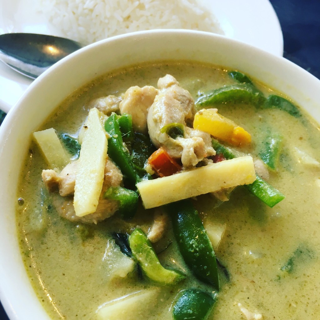 ユーザーが投稿したグリーンカレーの写真 - 実際訪問したユーザーが直接撮影して投稿した高原タイ料理アリドイ タイレストランの写真