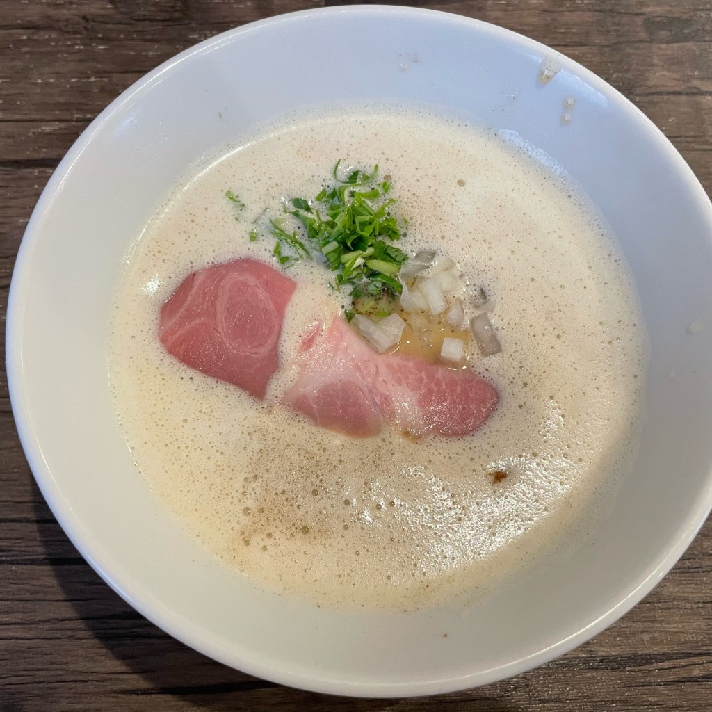 ユーザーが投稿した鶏白湯らーめんの写真 - 実際訪問したユーザーが直接撮影して投稿した庵治町ラーメン専門店麺~seeness~ なかの 本店の写真