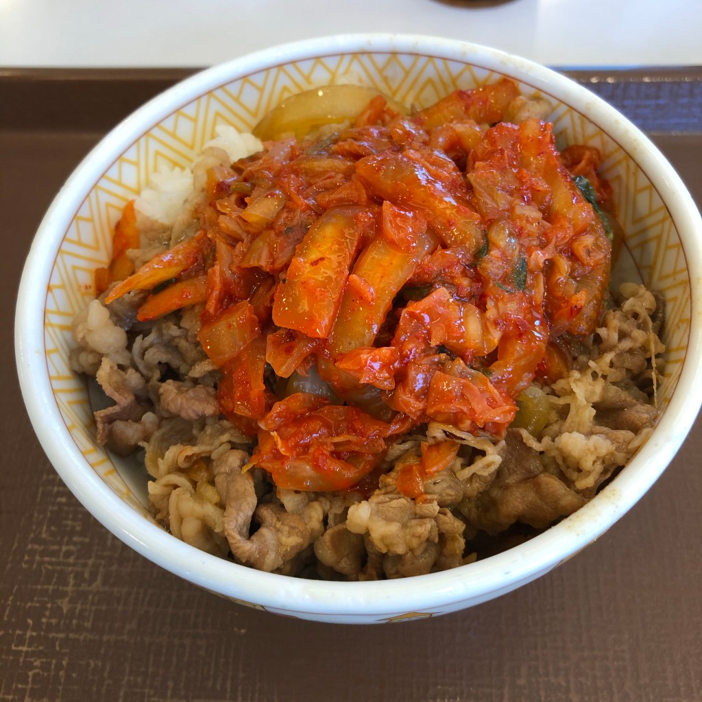 ユーザーが投稿した牛丼並キムチトッピングの写真 - 実際訪問したユーザーが直接撮影して投稿した嬉野中川新町牛丼すき家 松阪嬉野店の写真