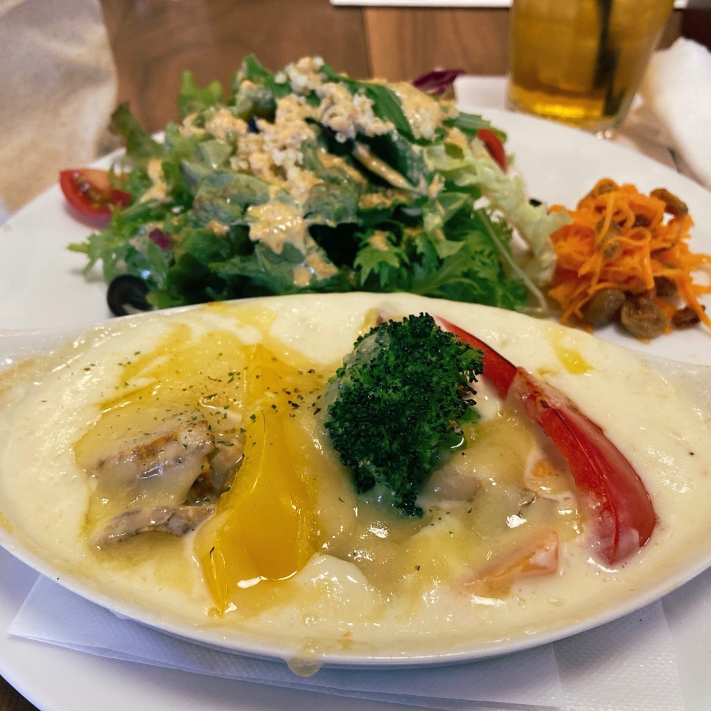 ユーザーが投稿した北海道産ホタテとたっぷり冬野菜のグラタンの写真 - 実際訪問したユーザーが直接撮影して投稿した新丸子町ケーキTINY BREAD & CAKE NATURA MARKETの写真
