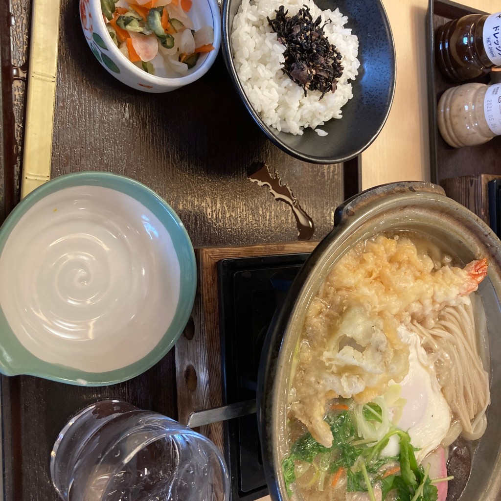 ユーザーが投稿した鍋焼きウドンセットLunchの写真 - 実際訪問したユーザーが直接撮影して投稿した駒沢ファミリーレストラン華屋与兵衛 駒沢弦巻通り店の写真