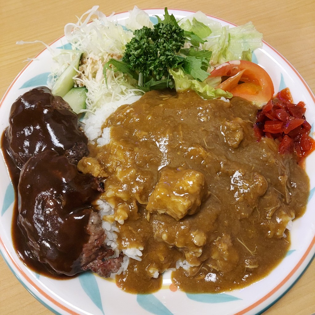 ユーザーが投稿したハンバーグカレーの写真 - 実際訪問したユーザーが直接撮影して投稿した佐鳴台ハンバーグ元祖炭焼きハンバーグ パピオットの写真