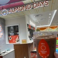 実際訪問したユーザーが直接撮影して投稿した丸の内カフェ / 喫茶店Glico ALMOND DAYSの写真