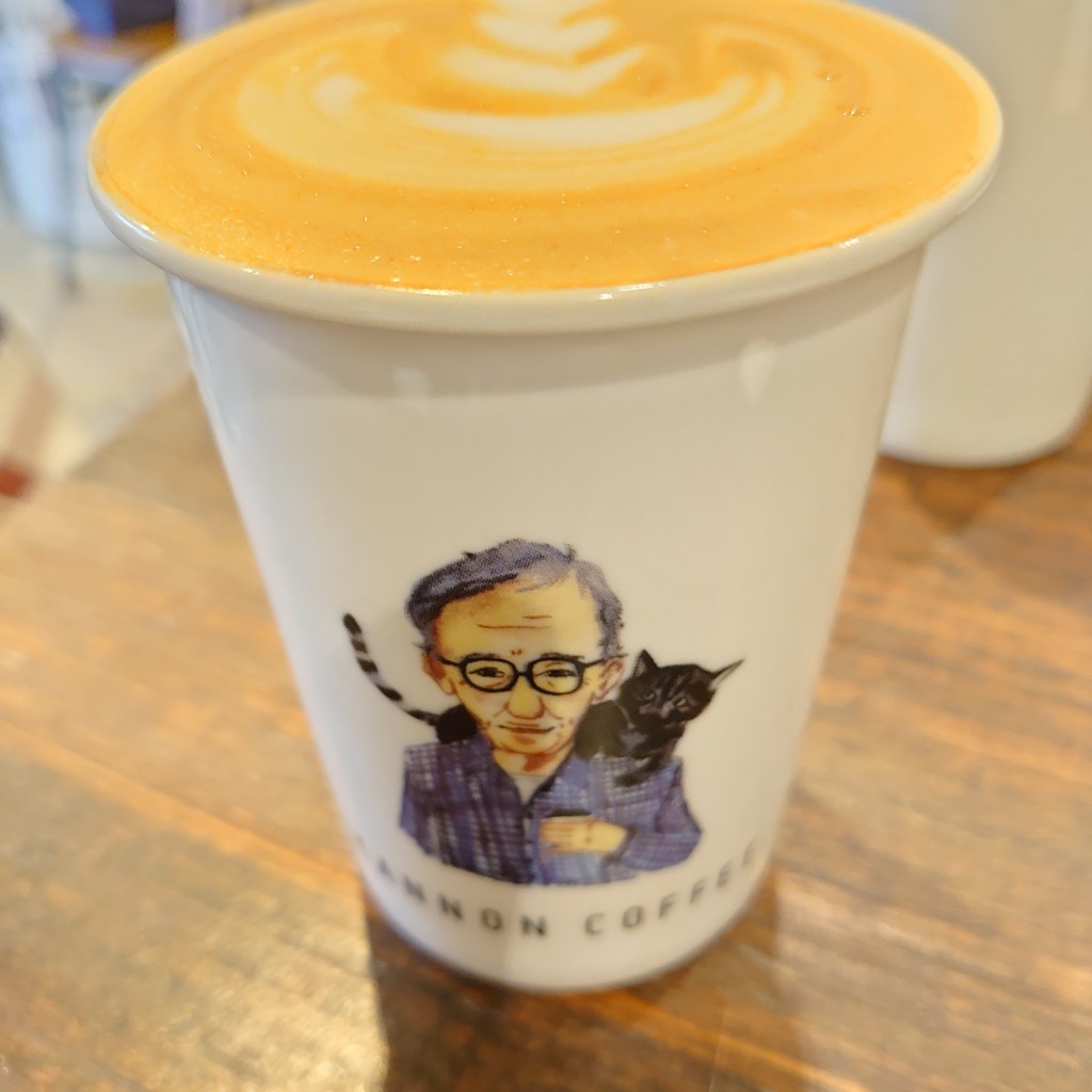 ユーザーが投稿したオーツミルクラテの写真 - 実際訪問したユーザーが直接撮影して投稿した末盛通コーヒー専門店カンノン コーヒー 本山の写真