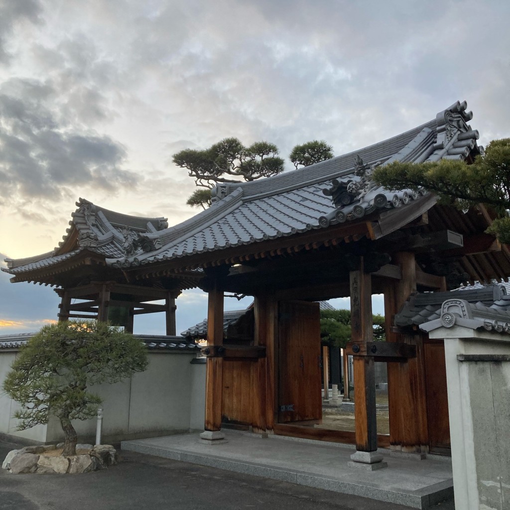 実際訪問したユーザーが直接撮影して投稿した金倉町寺光明寺の写真